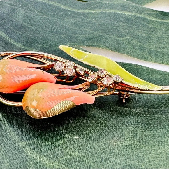 Vintage Flower Brooch Enamel Rhinestone PinTulip Lilly Long Peach Green … - Picture 4 of 11